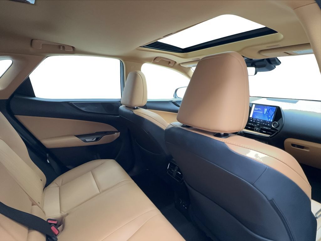Used 2024 Lexus NX 250 FWD image 27