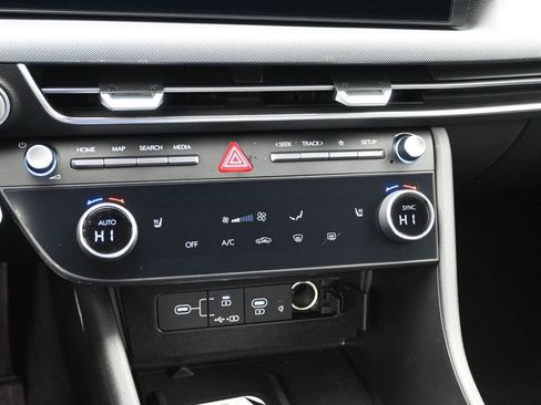 New 2026 Hyundai Sonata SEL AWD/4WD image 18