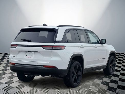 New 2026 Jeep Grand Cherokee Limited w/ Limited Altitude Package AWD/4WD image 6