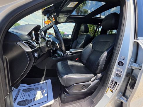 Used 2019 Mercedes-Benz GLS 450 4MATIC image 11