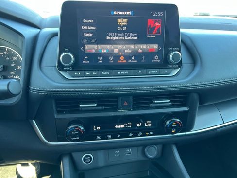 Certified 2023 Nissan Rogue SV image 22