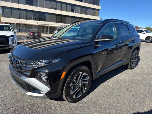 New 2025 Hyundai Tucson Limited image 4