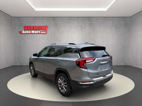 Used 2024 GMC Terrain SLT AWD/4WD image 6