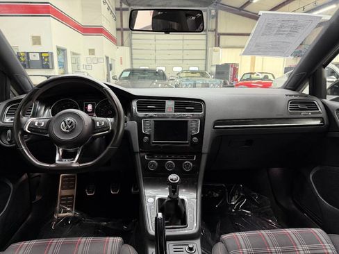 Used 2017 Volkswagen GTI Sport FWD image 20