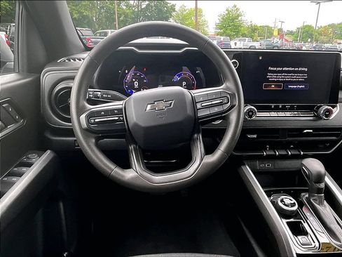 Used 2024 Chevrolet Colorado Trail Boss AWD/4WD image 16