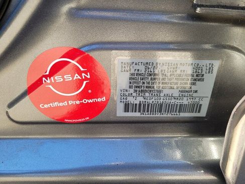 Certified 2022 Nissan Sentra SR w/ Midnight Edition image 32