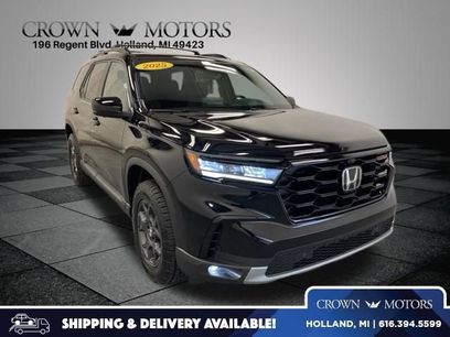 Used 2025 Honda Pilot TrailSport