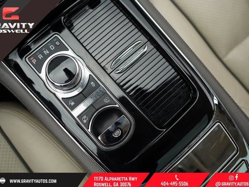 Used 2017 Jaguar XJ R-Sport image 35