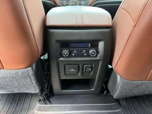 Certified 2018 Chevrolet Traverse High Country AWD/4WD image 14