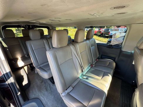 Used 2015 Nissan NV 3500 SL w/ Technology Package image 14