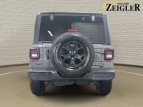 Used 2022 Jeep Wrangler Unlimited Sport AWD/4WD image 6