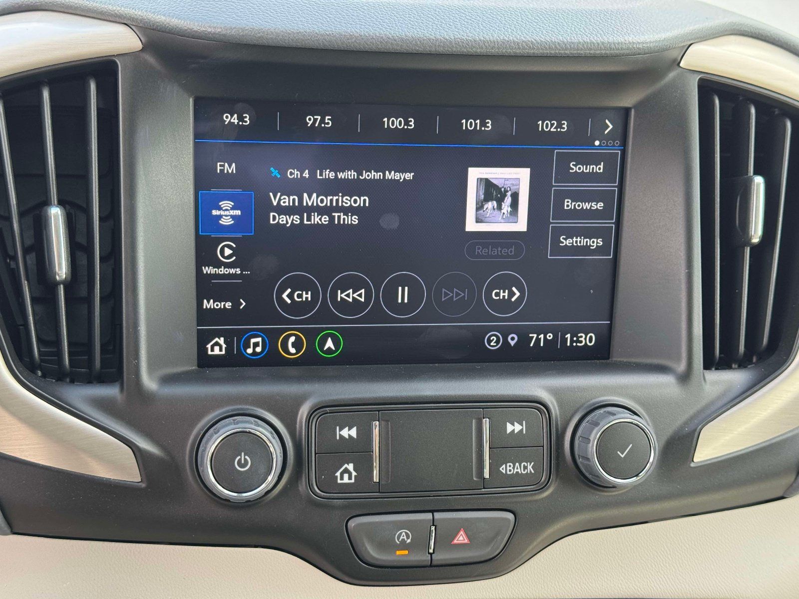 Used 2024 GMC Terrain Denali w/ Denali Premium Package AWD/4WD image 26