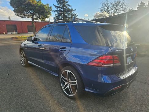 Used 2018 Mercedes-Benz GLE 43 AMG 4MATIC image 2