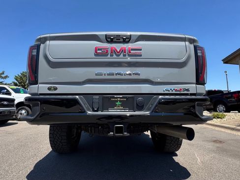 Used 2025 GMC Sierra 2500 AT4X AWD/4WD image 11
