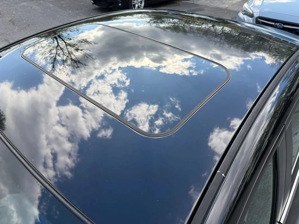 Used 2018 MAZDA MAZDA3 Grand Touring FWD image 10