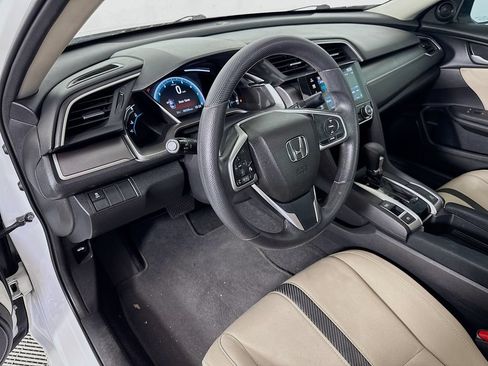 Used 2017 Honda Civic EX image 9