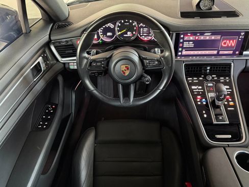 Used 2022 Porsche Panamera 4 Platinum Edition AWD/4WD image 28