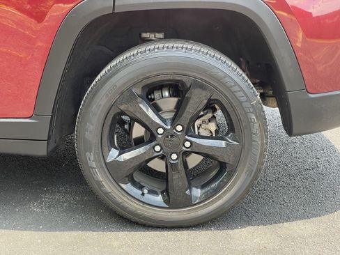 Used 2023 Jeep Grand Cherokee Altitude AWD/4WD image 49