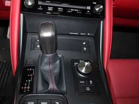 Used 2024 Lexus IS 500 RWD image 28