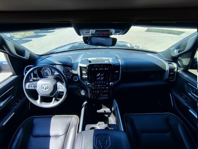 Used 2023 RAM 1500 Laramie AWD/4WD image 2