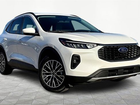 Used 2023 Ford Escape SE image 12