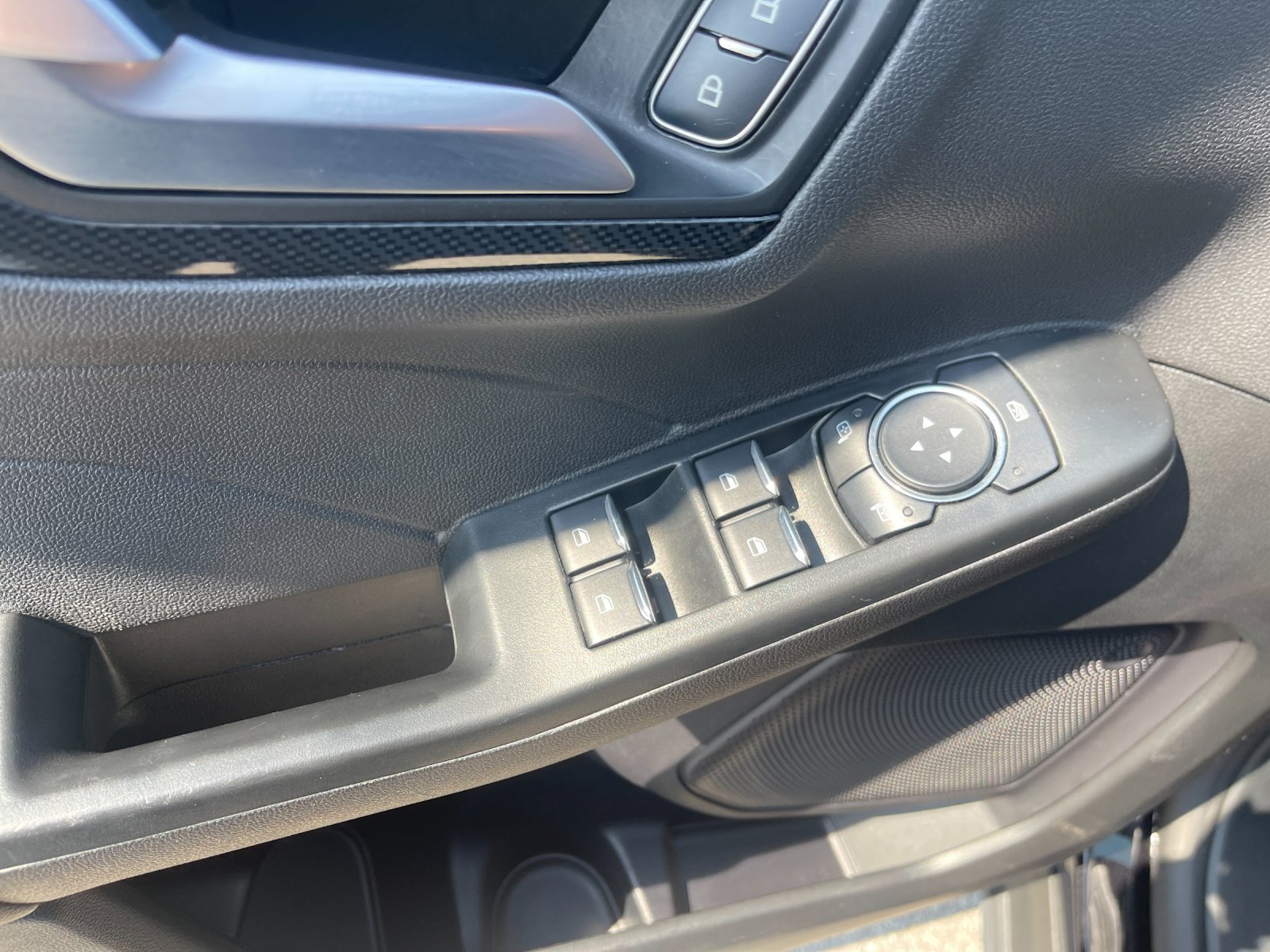Used 2026 Ford Escape ST-Line AWD/4WD image 13