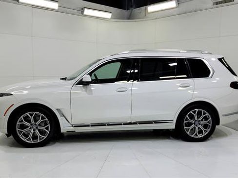 Used 2026 BMW X7 xDrive40i AWD/4WD image 5