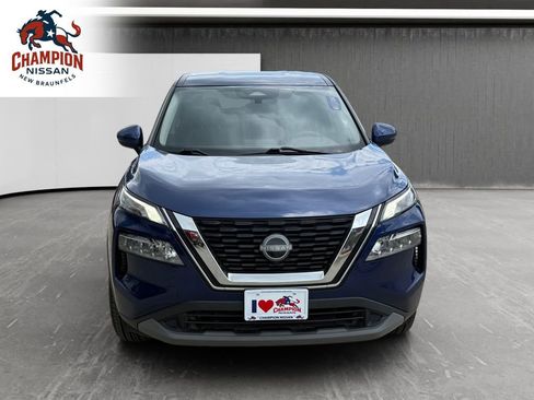 Used 2022 Nissan Rogue SV FWD image 8