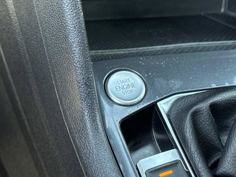 Certified 2023 Volkswagen Tiguan SE R-Line FWD image 20