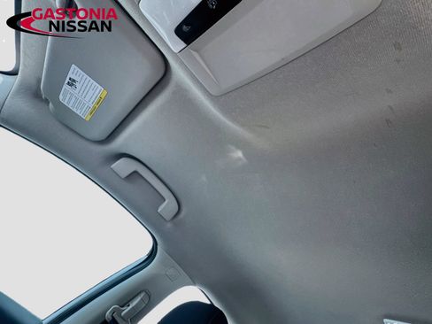 Used 2024 Nissan Sentra SV FWD image 26
