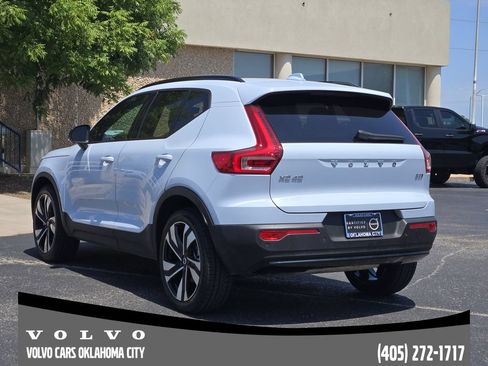 Certified 2024 Volvo XC40 B5 Ultimate w/ Protection Package Premier AWD/4WD image 4