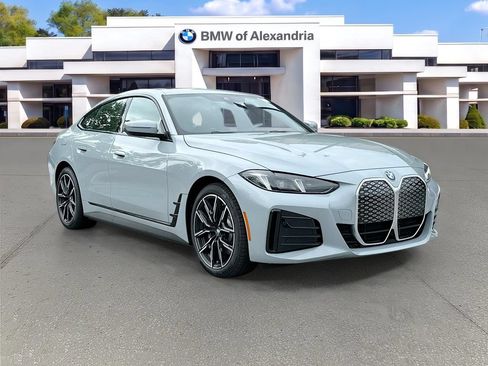 New 2026 BMW i4 xDrive40i w/ M Sport Package AWD/4WD image 3