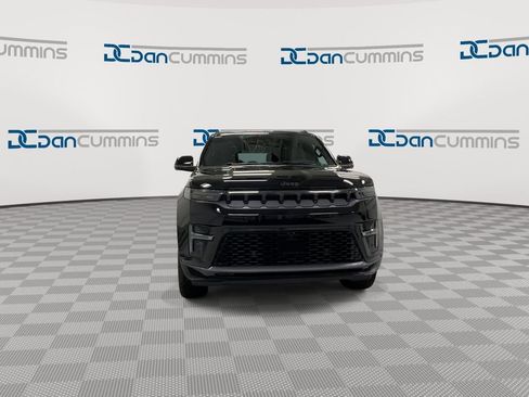 New 2026 Jeep Grand Wagoneer L Limited AWD/4WD image 3