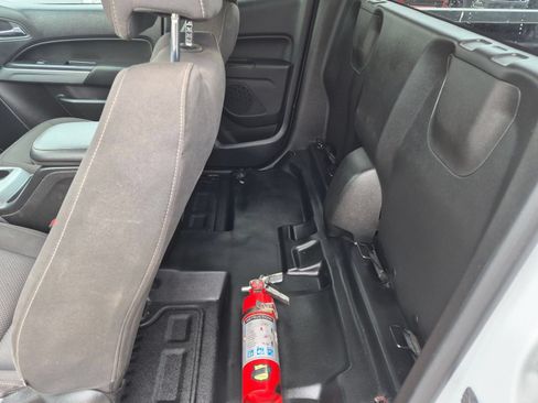 Used 2022 Chevrolet Colorado LT w/ Fleet Safety Package RWD image 16