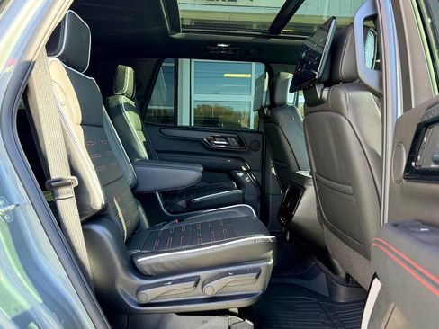 Used 2025 GMC Yukon AT4 Ultimate w/ LPO, Floor Liner Package image 42