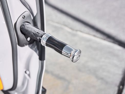 Used 2024 Rolls-Royce Cullinan Black Badge image 29