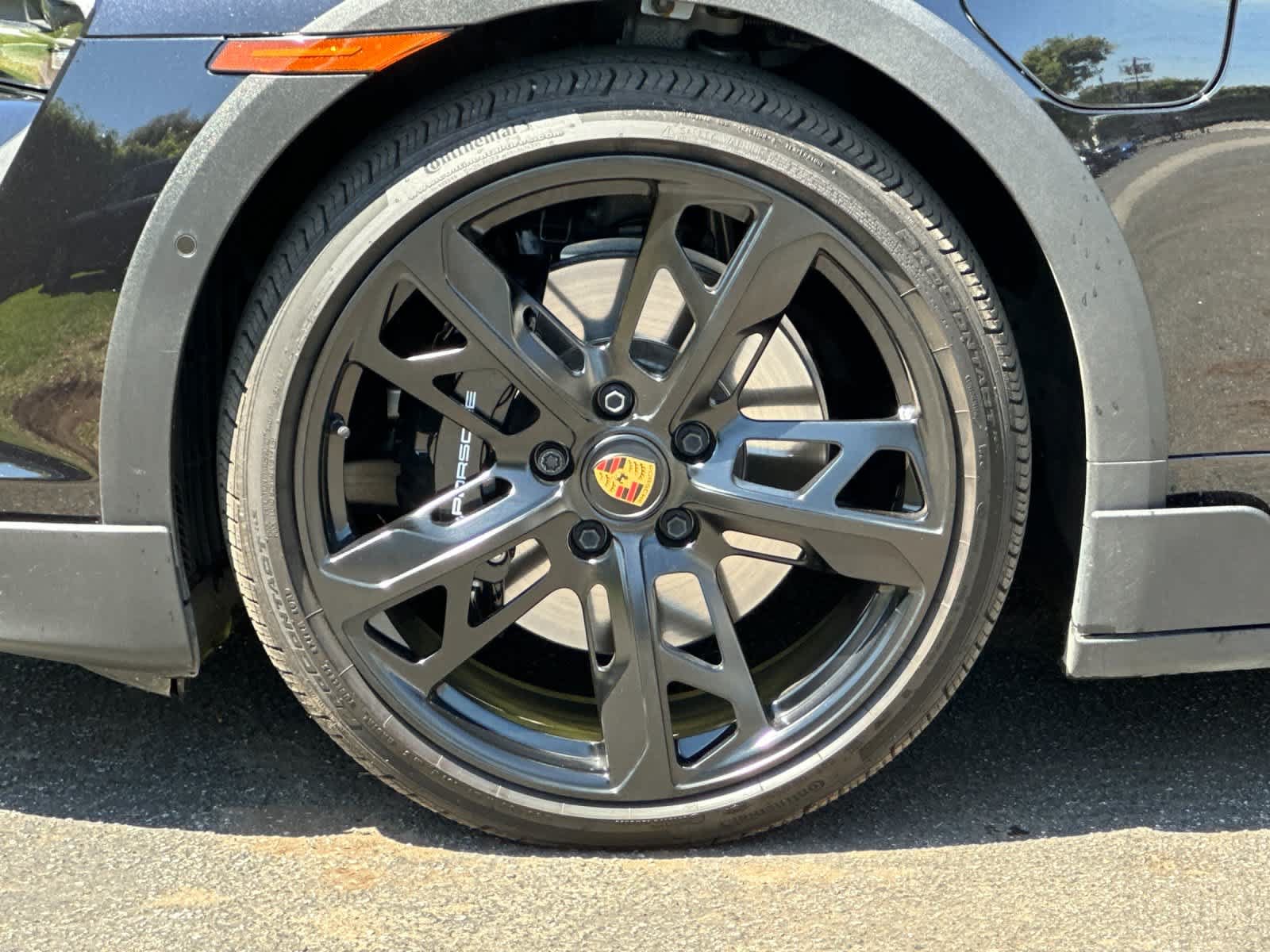 Certified 2023 Porsche Taycan 4S AWD/4WD image 30