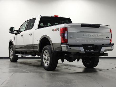 Used 2017 Ford F250 King Ranch w/ King Ranch Ultimate Package AWD/4WD image 6
