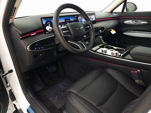 Used 2026 Genesis GV70 2.5T image 11