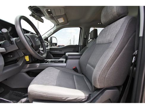 Used 2025 Ford F250 XLT w/ FX4 Off-Road Package AWD/4WD image 6