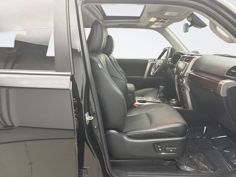Used 2023 Toyota 4Runner Limited AWD/4WD image 17