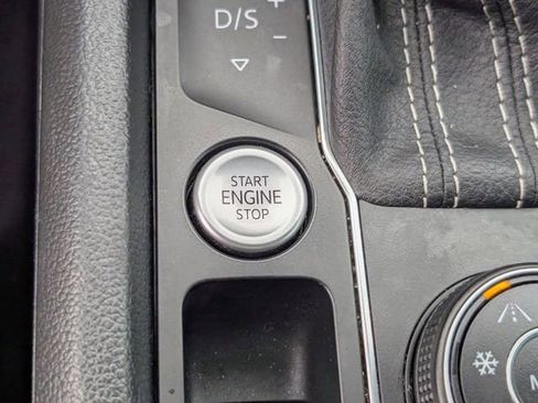 Used 2022 Volkswagen Atlas Cross Sport SEL Premium R-Line AWD/4WD image 20