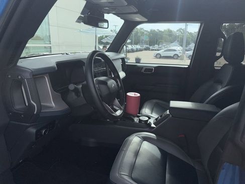 Used 2024 Ford Bronco Outer Banks w/ Sasquatch Package AWD/4WD image 6