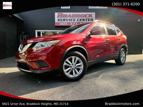 Used 2015 Nissan Rogue SV image 1