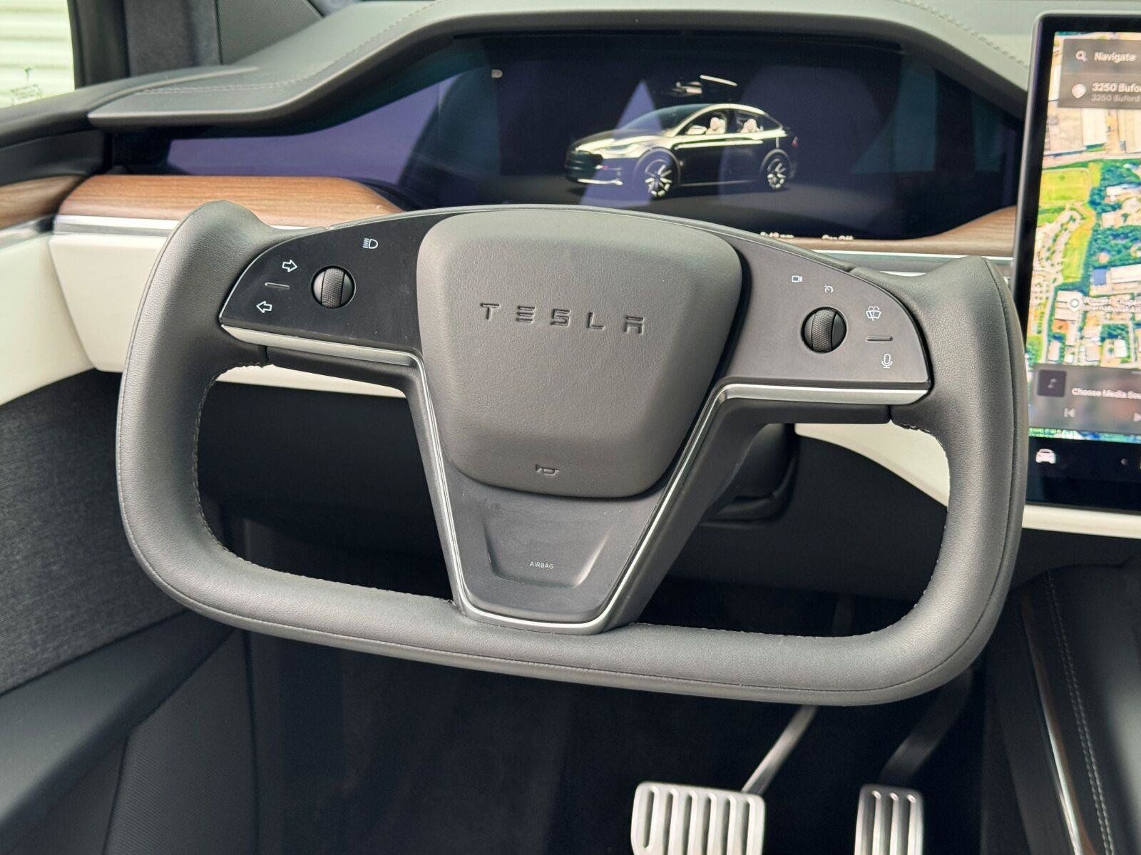 Used 2022 Tesla Model X AWD/4WD image 17
