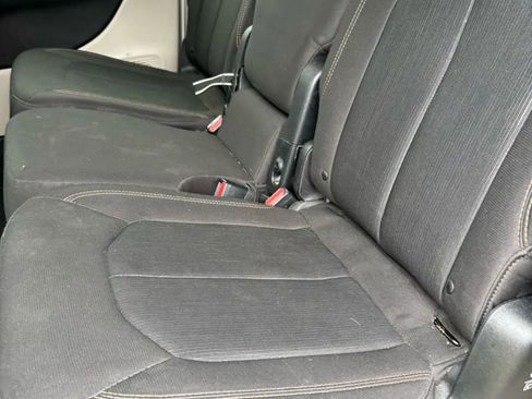 Used 2018 Chrysler Pacifica Touring Plus w/ Tire & Wheel Group image 31