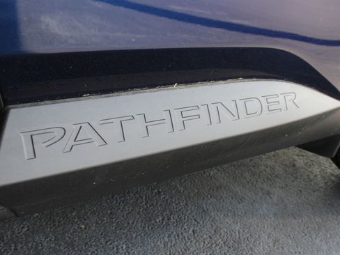 Used 2024 Nissan Pathfinder SL w/ Cargo Package AWD/4WD image 12
