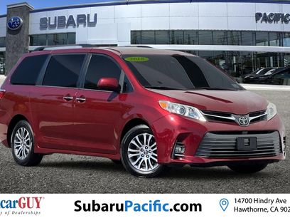 Used 2018 Toyota Sienna XLE