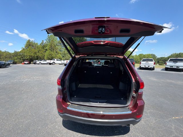 Used 2022 Jeep Grand Cherokee Limited AWD/4WD image 23