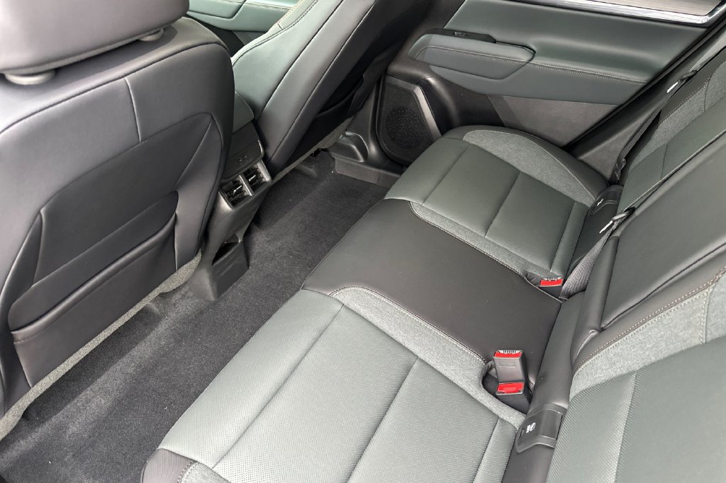 New 2026 GMC Terrain AT4 AWD/4WD image 16